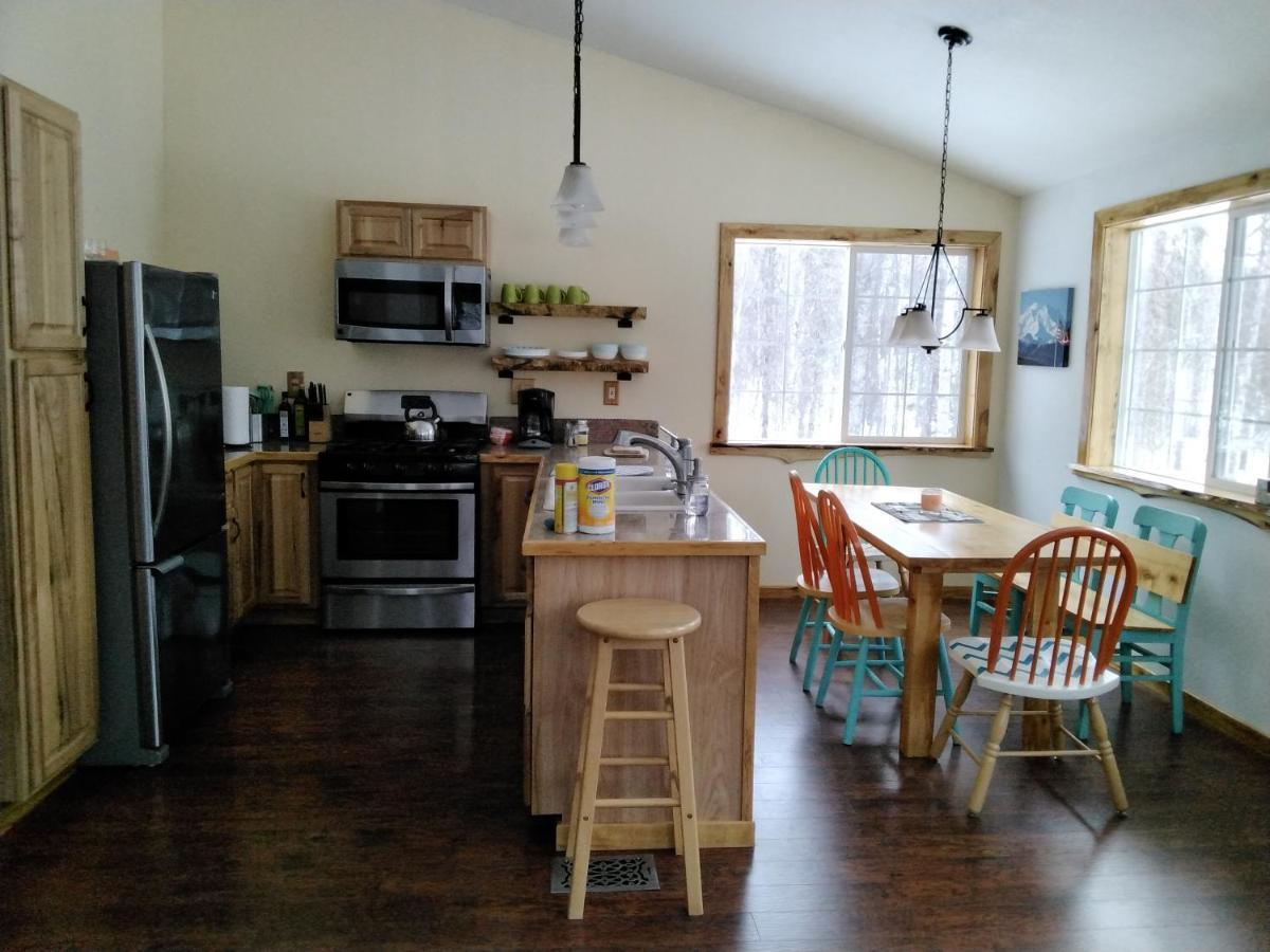 Rustic Elegance * Talkeetna